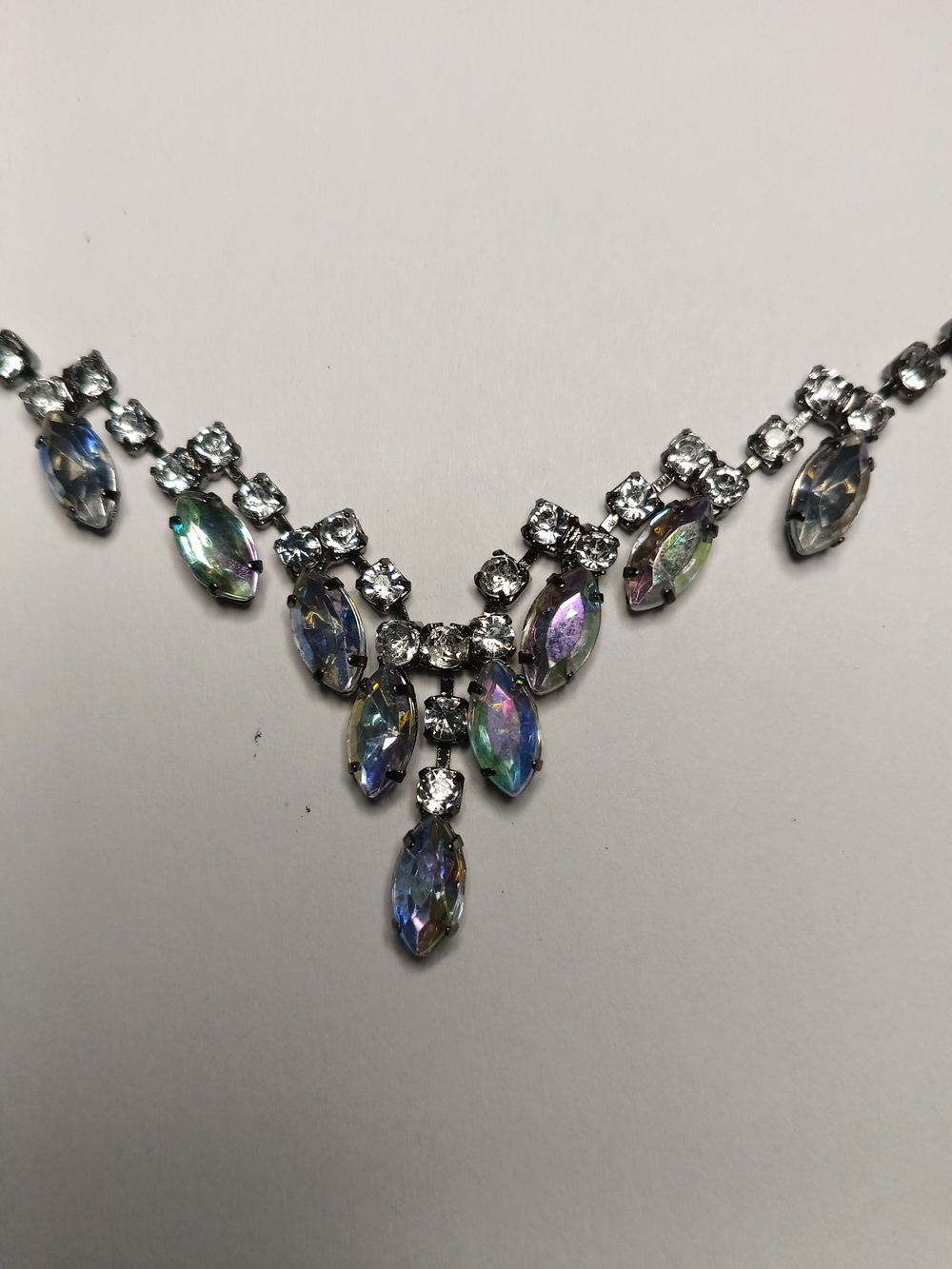 Vintage Avon 3 Piece Gunmetal Aurora Borealis Set - Picture 2 of 2